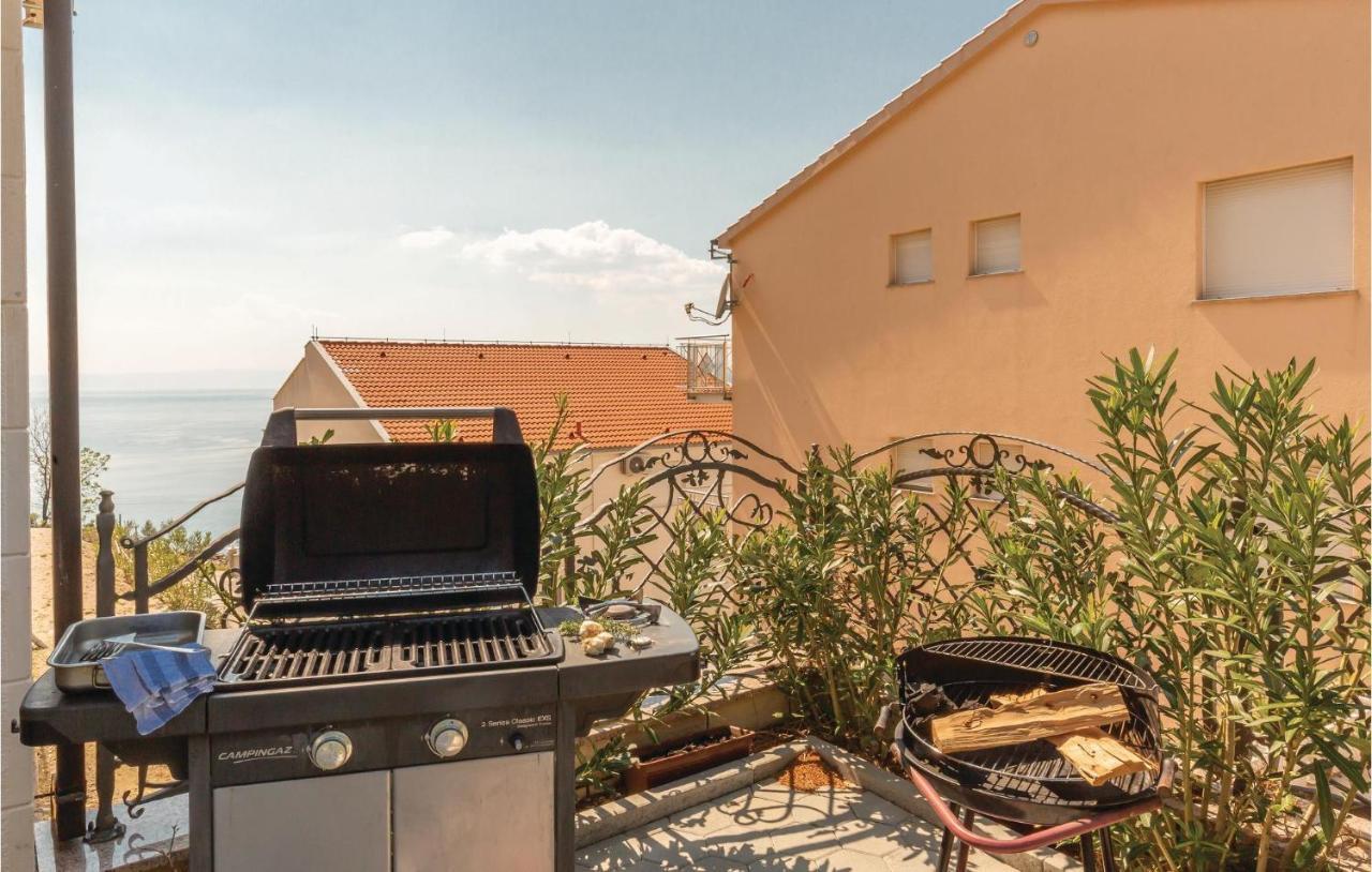 Amazing Apartment In Krvavica With Wifi Bagian luar foto