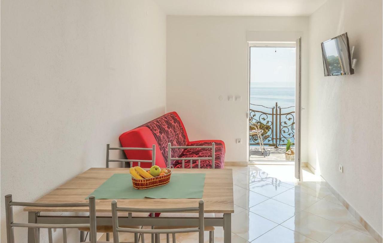 Amazing Apartment In Krvavica With Wifi Bagian luar foto